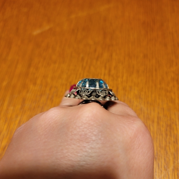 Make a Statement! - Picture 4 of 6